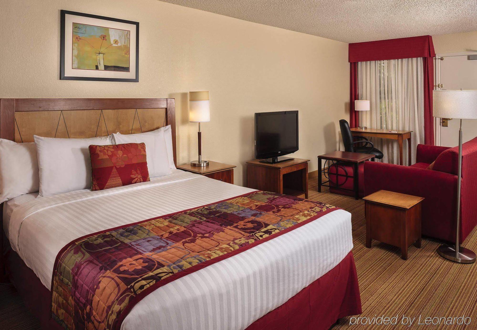Residence Inn San Jose キャンベル 部屋 写真